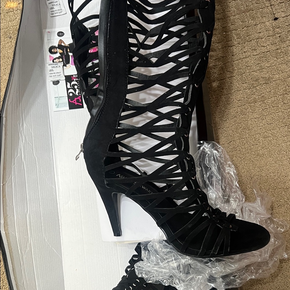 Ashley Stewart Black Strappy Heels